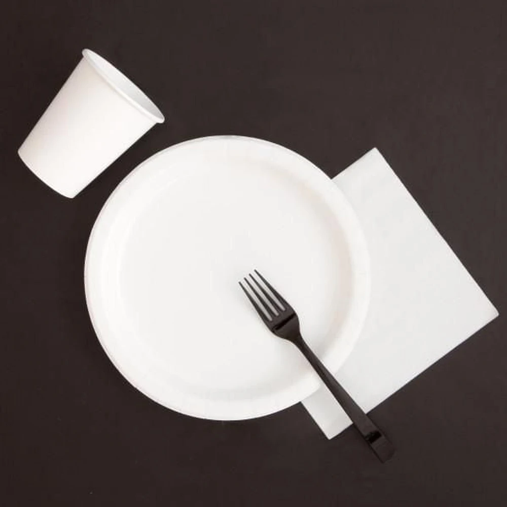 Nappes de table rectangulaires en plastique noir solide, 3 carats Mesure 54x108"