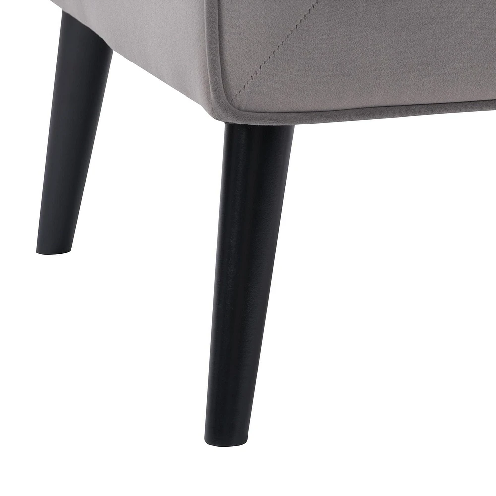 Chaise d'appoint moderne en velours Isla avec pieds en bois effilés