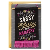Carte de fête pour les femmes – Signature de Hallmark (Drapeau « Sassy and Classy »)