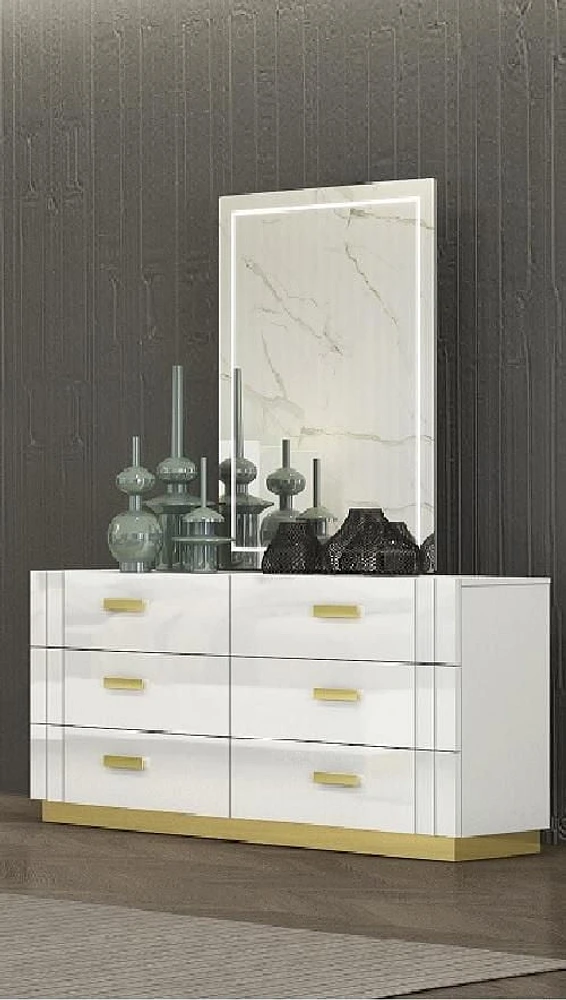 ROBE TANNER K-LIVING EN BLANC AVEC ACCENT EN MÉTAL OR TITANE ET MIROIR AVEC LUMIÈRES LED