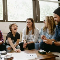 SolidRoots, Mind the Gap - Un jeu de culture générale pour les générations Z, Y, X, baby-boomer | Jeux familiaux | Jeux de cartes | Jeux pour adultes et enfants à partir de 10 ans Spin Master Games Jeux