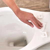 Clorox Siège de toilette rond biseauté en plastique antimicrobien Protection antimicrobienne