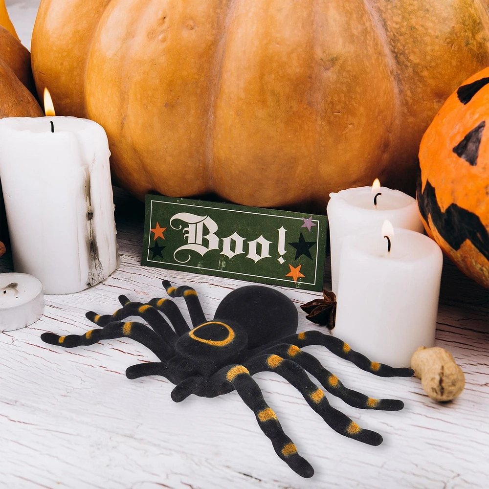 Araignée floquée noire et orange en plastique pour Halloween, 7 po, décoration extérieure, par Façon de célébrer