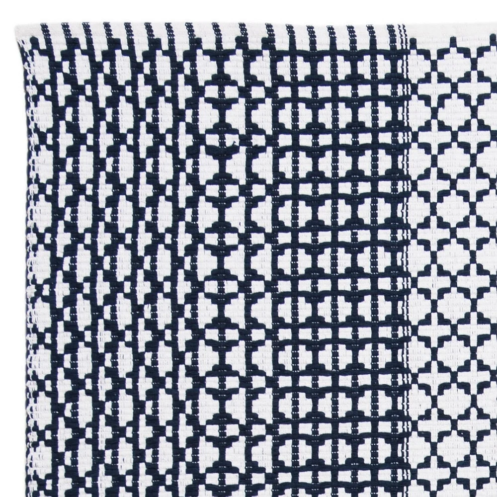 Safavieh Montauk Cara Geometric Area Rug