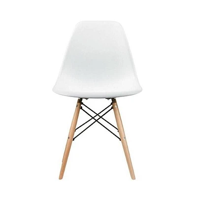Chaise de salle à manger noire Take Me Home avec pieds en bois naturel – Lot de 4, robuste et durable avec siège noir confortable, parfaite pour les salles à manger et les intérieurs modernes
