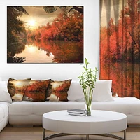 Designart Coucher de soleil d'automne coloré sur la rivière Art mural sur toile