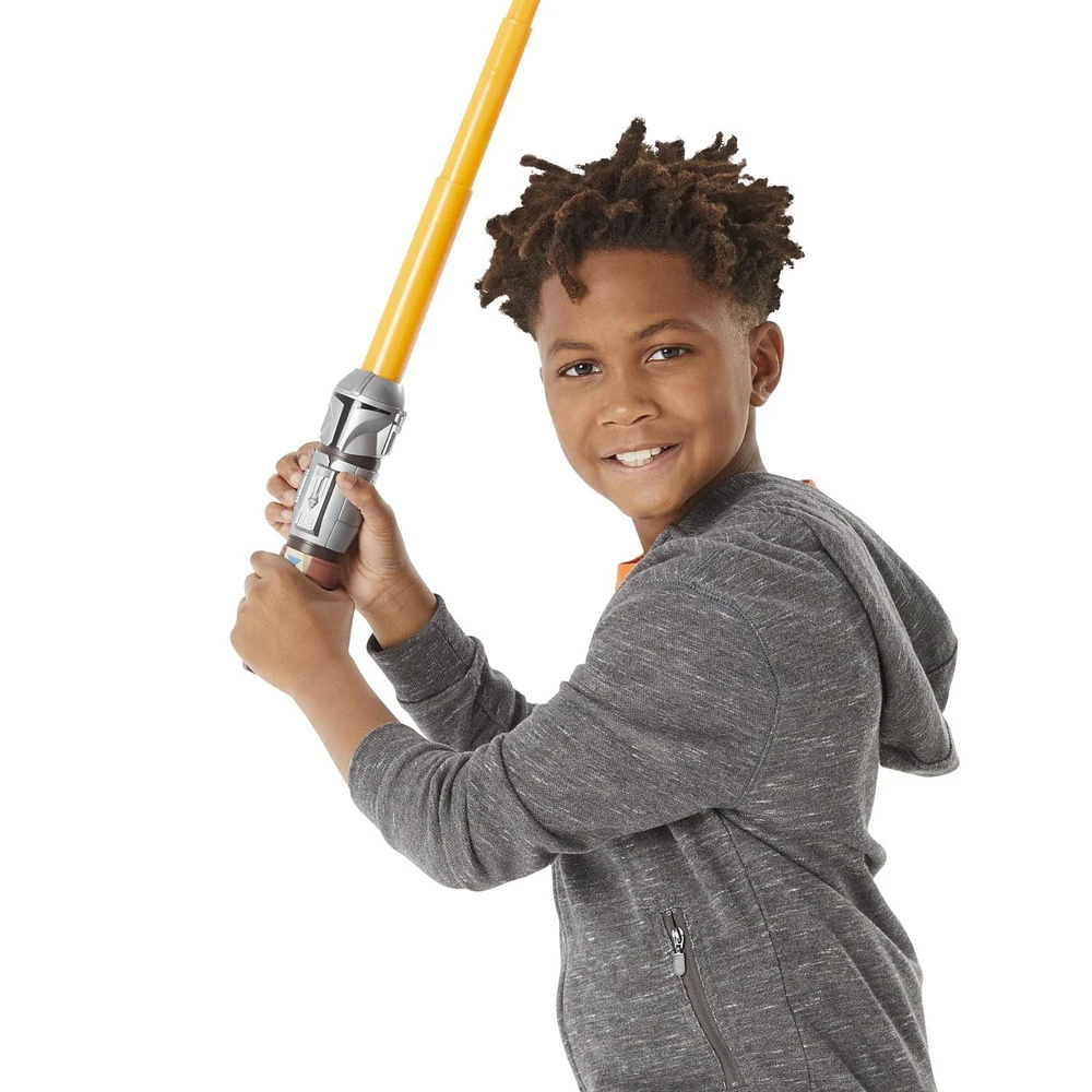 Star Wars Lightsabler Squad, Sabre laser The Mandalorian à lame orange extensible, jouet de déguisement, pour enfants, dès 4 ans