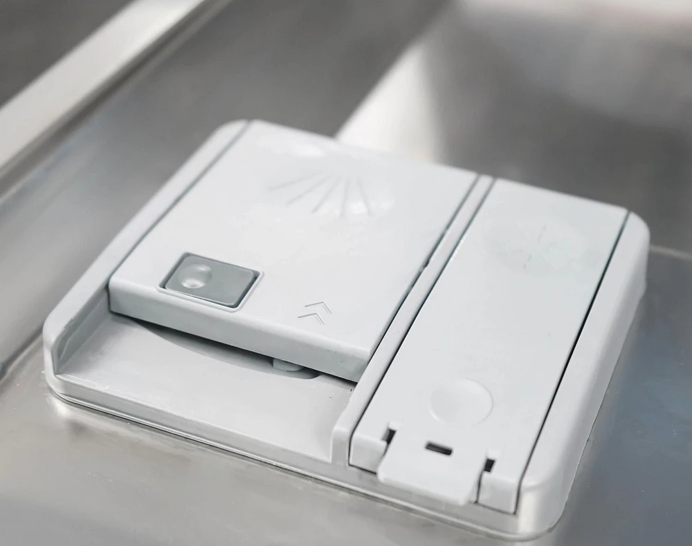 Danby DDW18D1EW Lave-vaisselle encastré de 18 po de largeur en Blanc