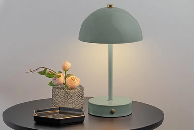 Lampe tactile portative à DEL en métal de Merkury Innovations - Sauge