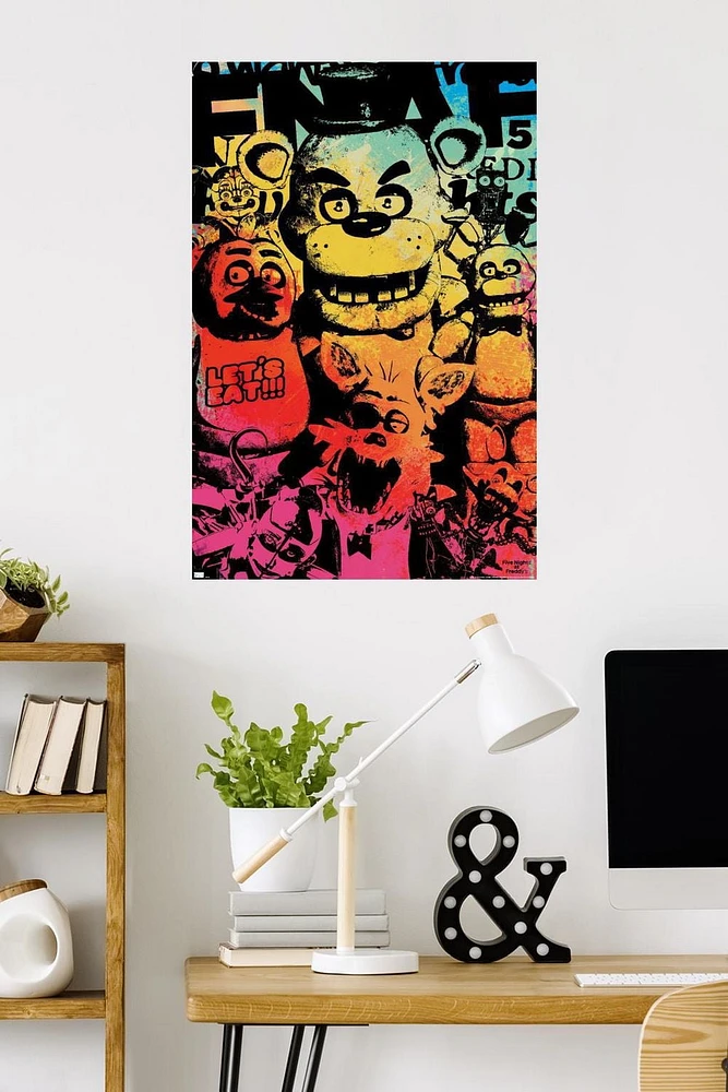 Hello Kitty: 17 Holiday - Build A Snowman Wall Poster, 22.375" x 34"