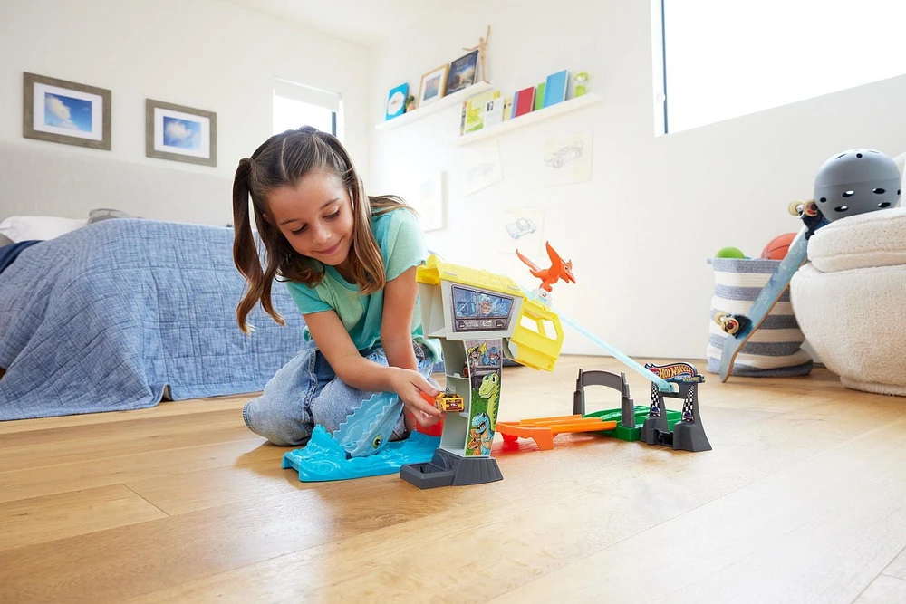 Hot Wheels RacerVerse Jurassic World La Course de Blue le Raptor