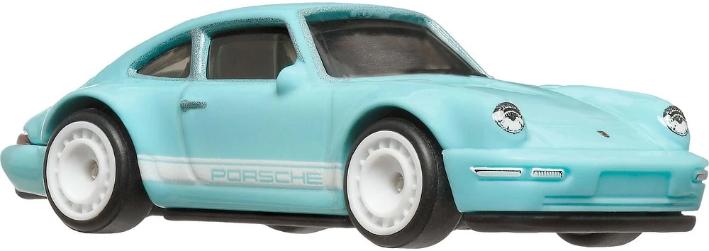 Hot Wheels Boulevard Vehicle, 1 Premium 1:64 Scale Car