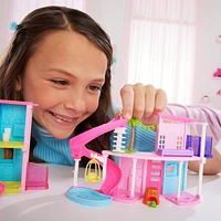 Coffrets Maison de poupée ​Mini BarbieLand Barbie, Maison de rêves Mini avec poupée Barbie surprise de 3,81 cm (1,5 po), mobilier, accessoires, ascenseur et piscine (les styles peuvent varie