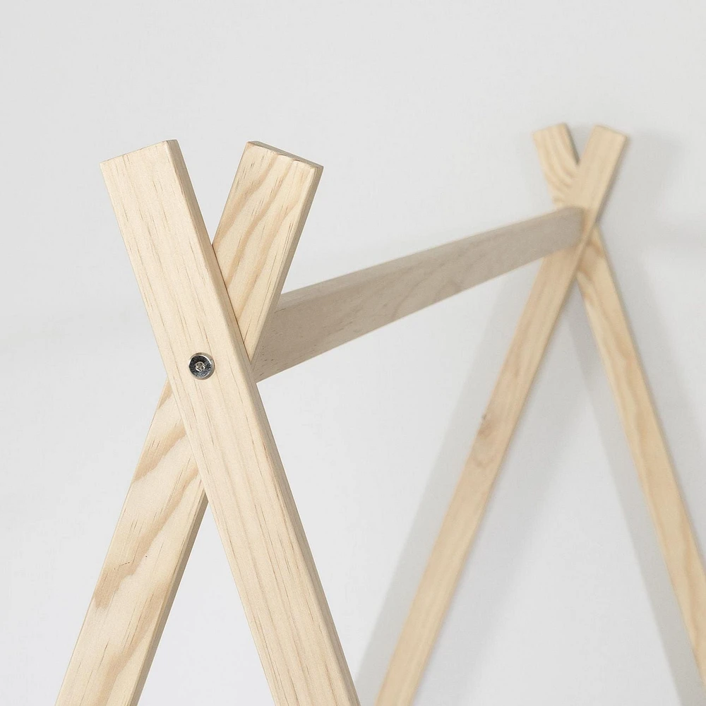 Lit en bois solide de la collection Sweedi South Shore