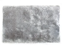 Tapis en fausse fourrure pour enfants Mainstays, gris – 30 pouces x 45 pouces, tapis en fourrure doux et confortable Tapis Mainstays en fausse fourrure pour enfants