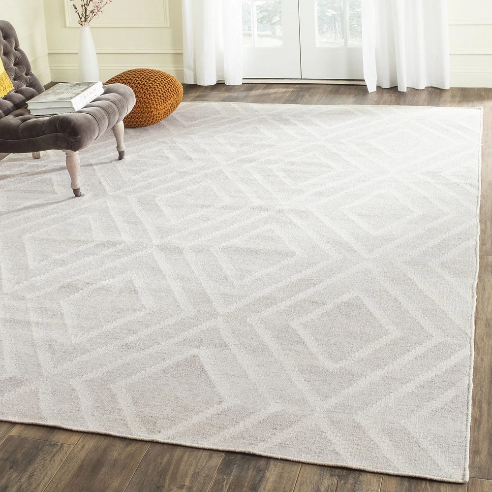 Safavieh Kilim Lorcan Geometric Diamonds Area Rug
