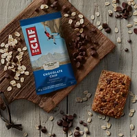 CLIF BAR, Chocolate Chip Energy Bar, 70% Organic Ingredients, No Artificial Flavours