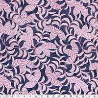 Tissu pré-coupé Fat Quarter de Fabric Creations à motif de feuilles rose en bleu - 18" x 21" / 45cm x 53cm 18" x 21" / 45cm x 53cm