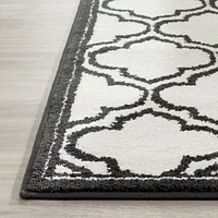Safavieh Amherst Wilson Geometric Area Rug