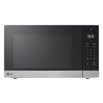 LG 1.5 cu. ft. NeoChef™ Countertop Microwave with Smart Inverter and EasyClean®