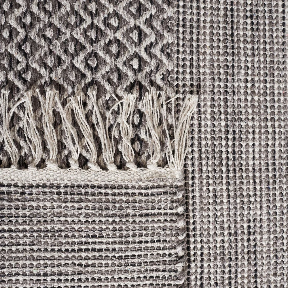 SAFAVIEH Montauk Karlene Tapis Rayé