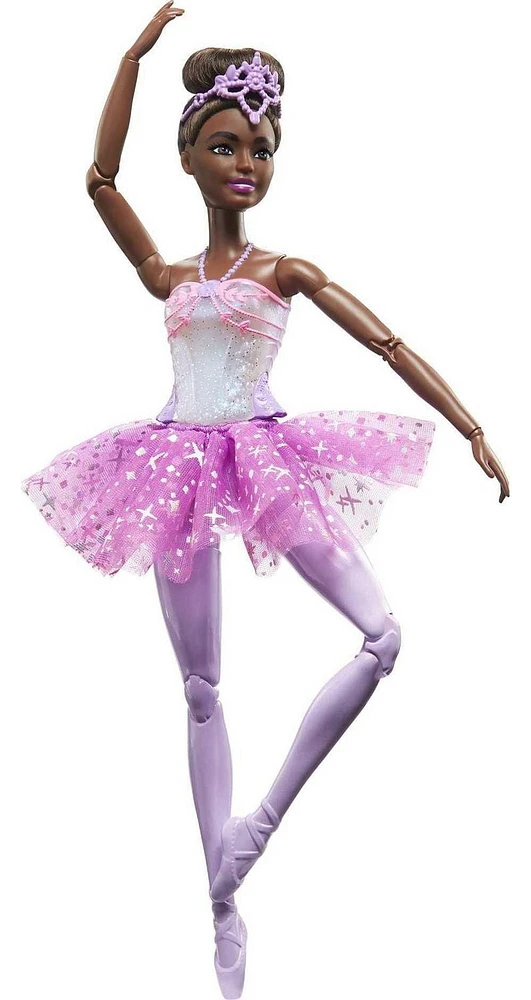 Poupée Barbie s’illuminer lorsqu’elle danse