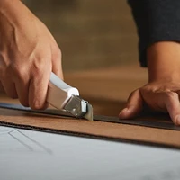 FISKARS    UTILITY KNIFE 18MM