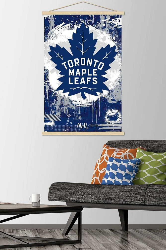 NHL Toronto Maple Leafs - Maximalist Logo 23 Wall Poster, 22.375" x 34"