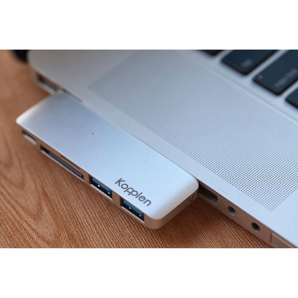 Kopplen USB-C Powered Multi-Hub