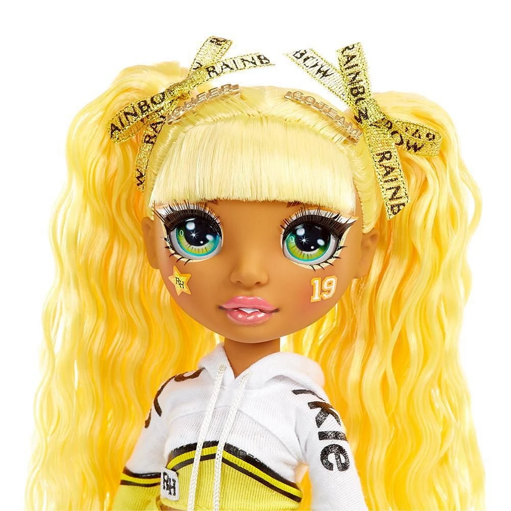 Rainbow High Cheer Sunny Madison – Poupée-mannequin jaune avec pompons