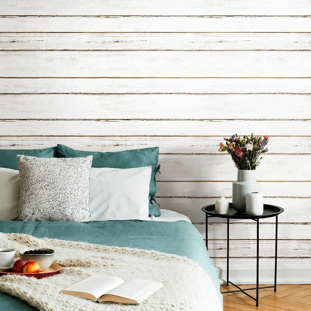 HOME TRENDS SHIPLAP PEEL & STICK WALLPAPER