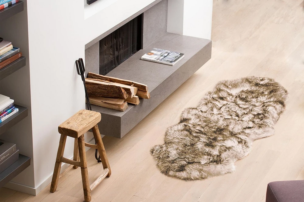 NEW ZEALAND SHEEPSKIN DOUBLE RUG/RUNNER 2' X 6'