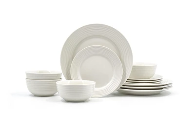 Hometrends 12 piece Amelia Dinnerware, 12 piece Amelia Dinnerware