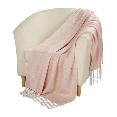 hometrends Yarn-Dyed Throw, Stylish fringe accent
