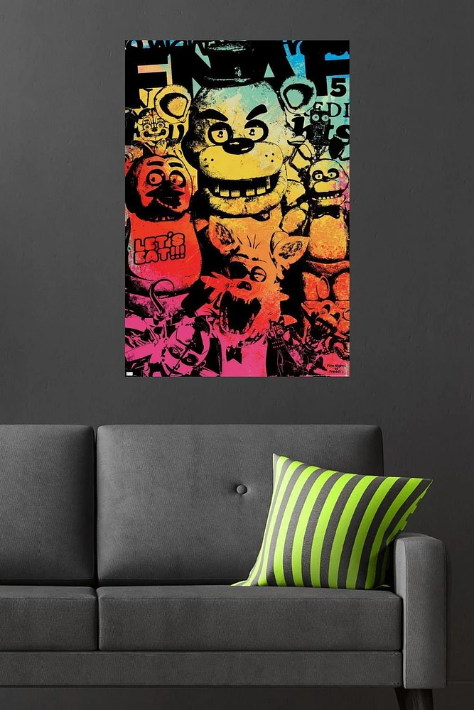 Hello Kitty: 17 Holiday - Build A Snowman Wall Poster, 22.375" x 34"