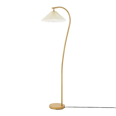 Lampe sur pied de 1,57 m (62 po) de Novogratz x Globe couleur bois avec abat-jour en tissu plissé blanc cassé<br>