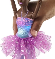 Poupée Barbie s’illuminer lorsqu’elle danse
