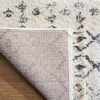 Safavieh Berber Fringe Lesleigh Aztec Shag Area Rug