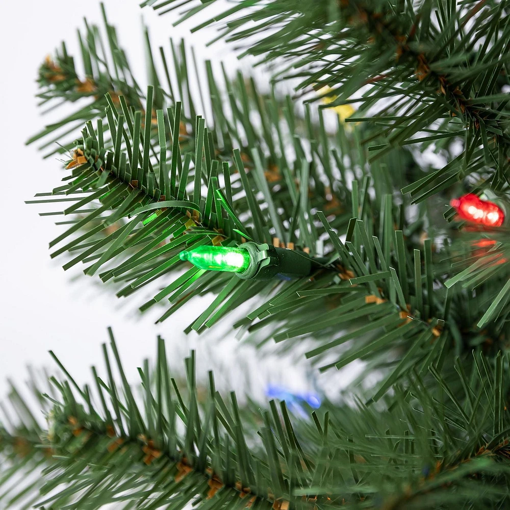 Holiday Time Arbre de Noël artificiel Épinette Complet Régulier Noble Pré-Éclairé de 24 po (60,96 cm) - Vert