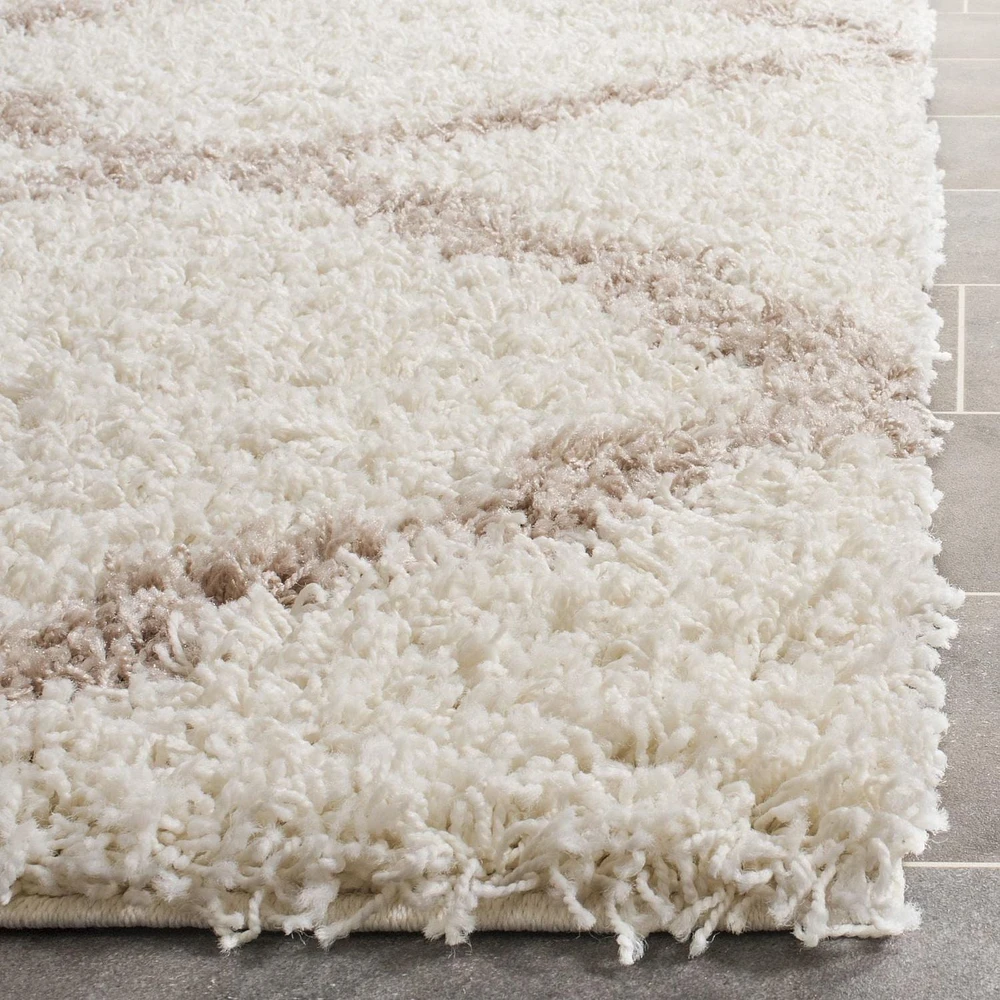 Safavieh Dallas Logan Tapis Géométrique Shag