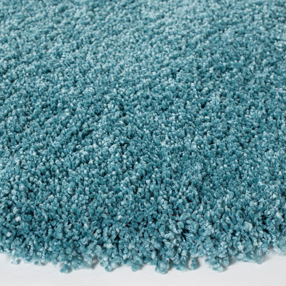 Safavieh Milan Harlow Solid Shag Area Rug