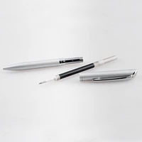 Pentel EnerGel Rétractable Stylo à Encre Gel, Barillet Argent Métal, Encre Noir, 0,7mm, Boîte à Cadeau