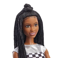 Barbie: Poupée Barbie Big City, Big Dreams « Brooklyn » (30 cm, Brune à Cheveux Tressés) Roberts avec Haut à Paillettes, Jupe et Accessoires, Cadeau pour Enfants de 3 à 7 ans