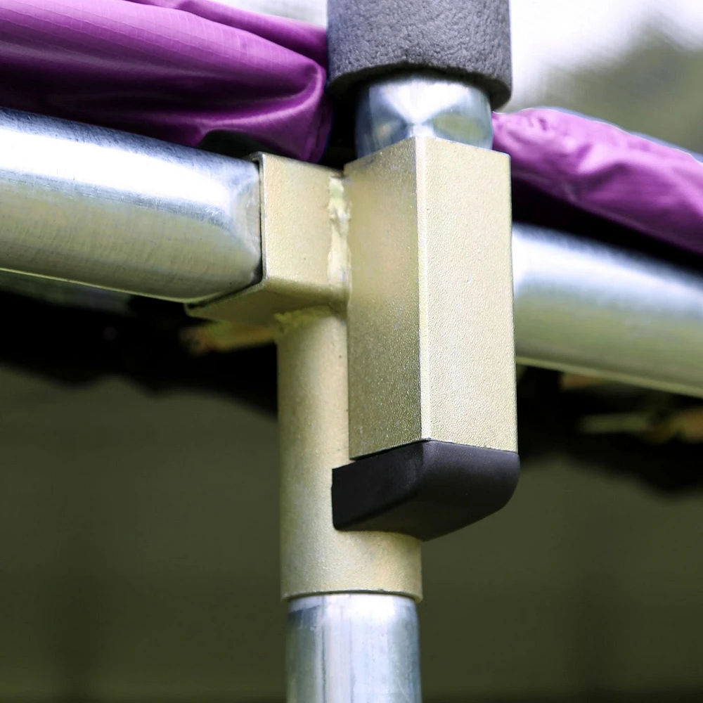 SKYWALKER TRAMPOLINES Trampoline d'extérieur rond de 14 pieds violet pour enfants avec filet de sécurité et coussin à ressorts, approbation ASTM, résistant à la rouille et piquets anti-vent robustes,