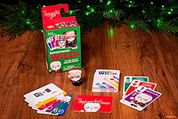 Funko Games QUELQUE CHOSE DE SAUVAGE ! PEPPERMINT LANE – PÈRE NOËL