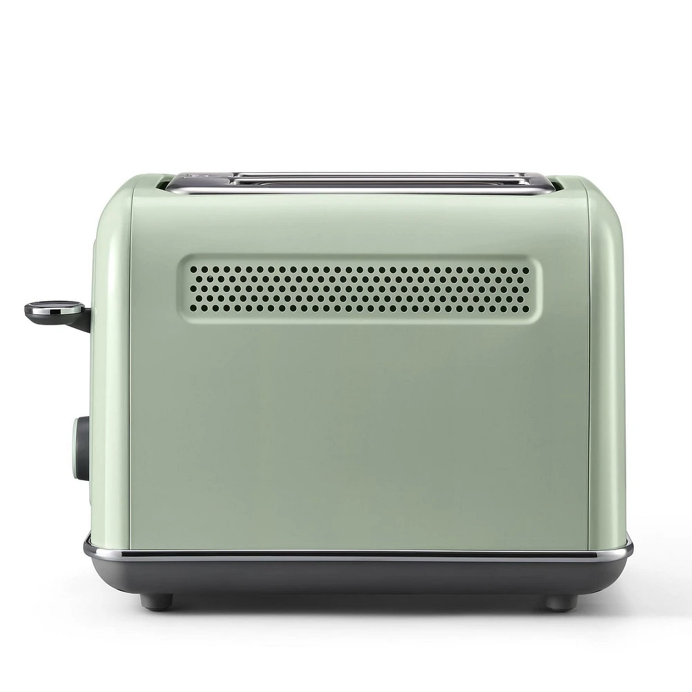 Stainless Steel 2-Slice Retro Toaster DT620, Bagel and Muffin Function, 7-Shade Settings.