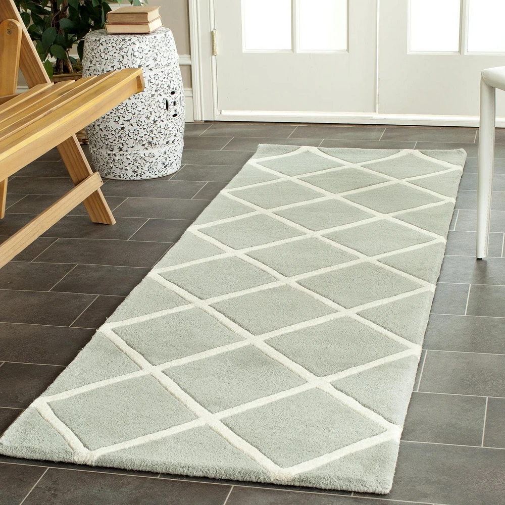 Safavieh Chatham Isaac Geometric Diamonds Area Rug