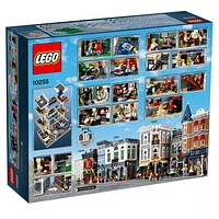LEGO Creator Expert La place de l'assemblée (10255)