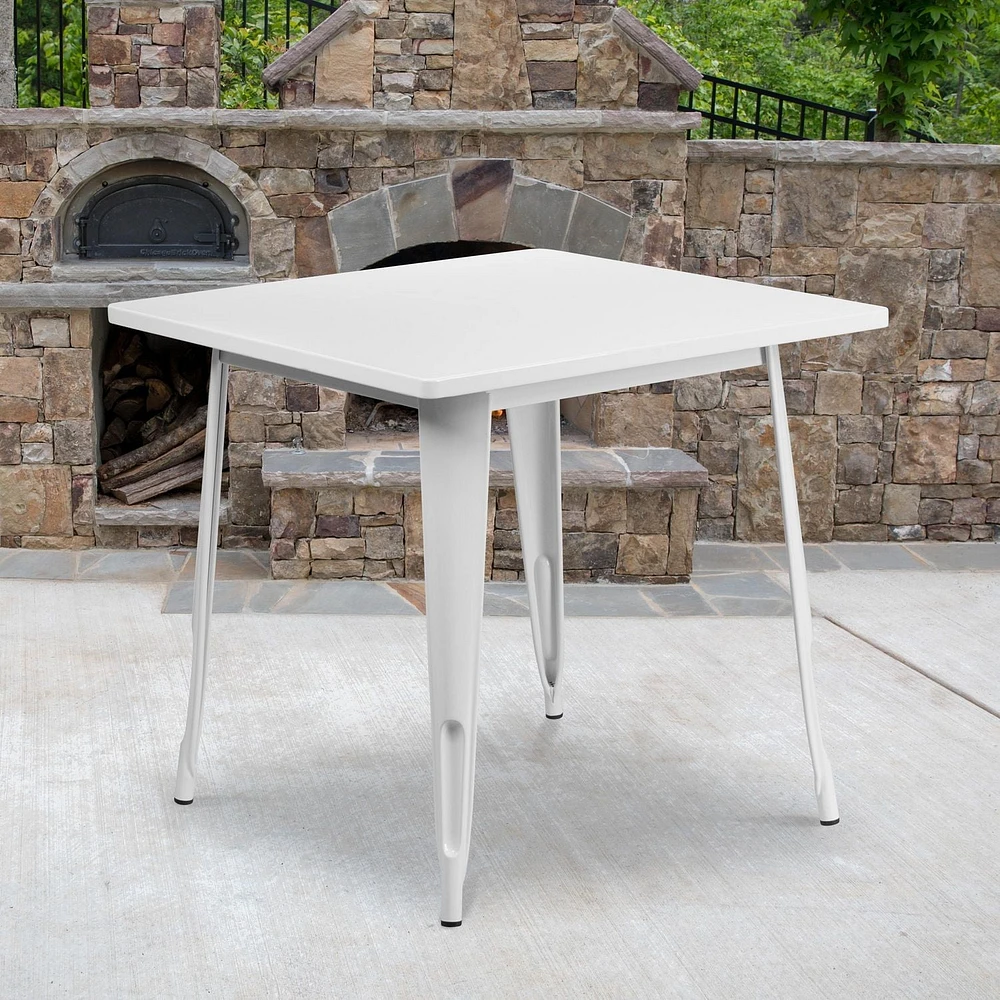 Table intérieure-extérieure en métal blanc carrée de 31,5 po