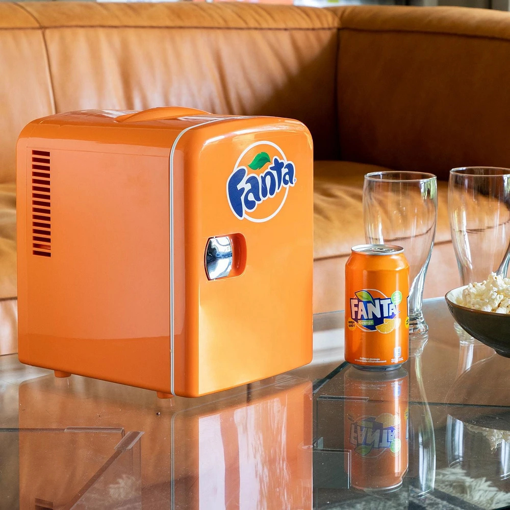 Coca-Cola Mini réfrigérateur thermoélectrique portable, capacité de 6 canettes, 4 L/4,2 qt, 12 V DC/110 V AC pour la maison, dortoir, voiture, bateau, soins de la peau, boissons, collations, médicamen